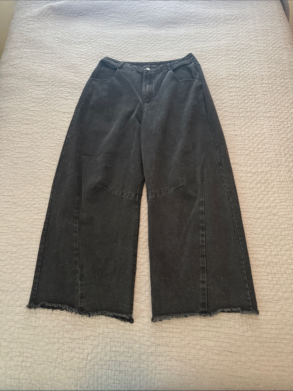 Super Wide Leg Black Barrel Jeans
